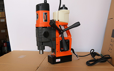 磁力鑽在高空作業的安全隱患如何預防 磁力鑽在高空作業的安全隱患如何預防